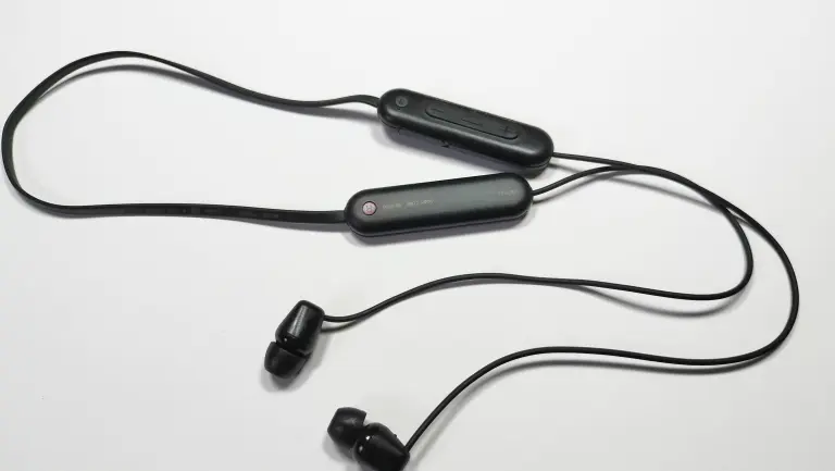 SONY WI-C100 レビュー】音質が驚くほど高い低価格帯ネック